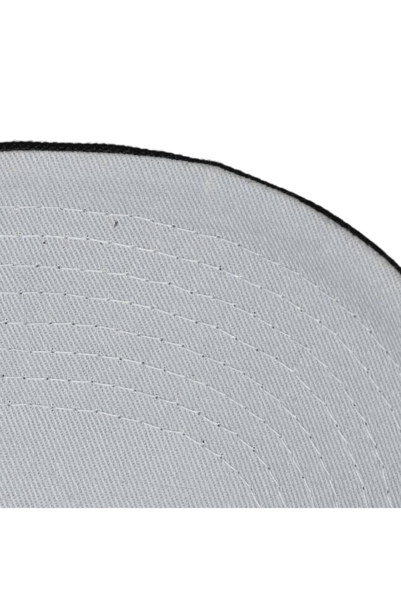 Mitchell & Ness Men's Mitchell & Ness Blue/Black New York Knicks Underarch Two-Tone Pro Crown Snapback Hat, Alternate, color, Blue