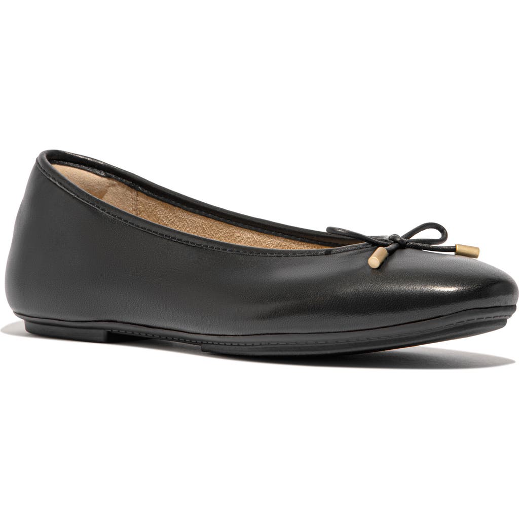 Fitflop Delicato Bow Soft Leather Ballet Flats In Black