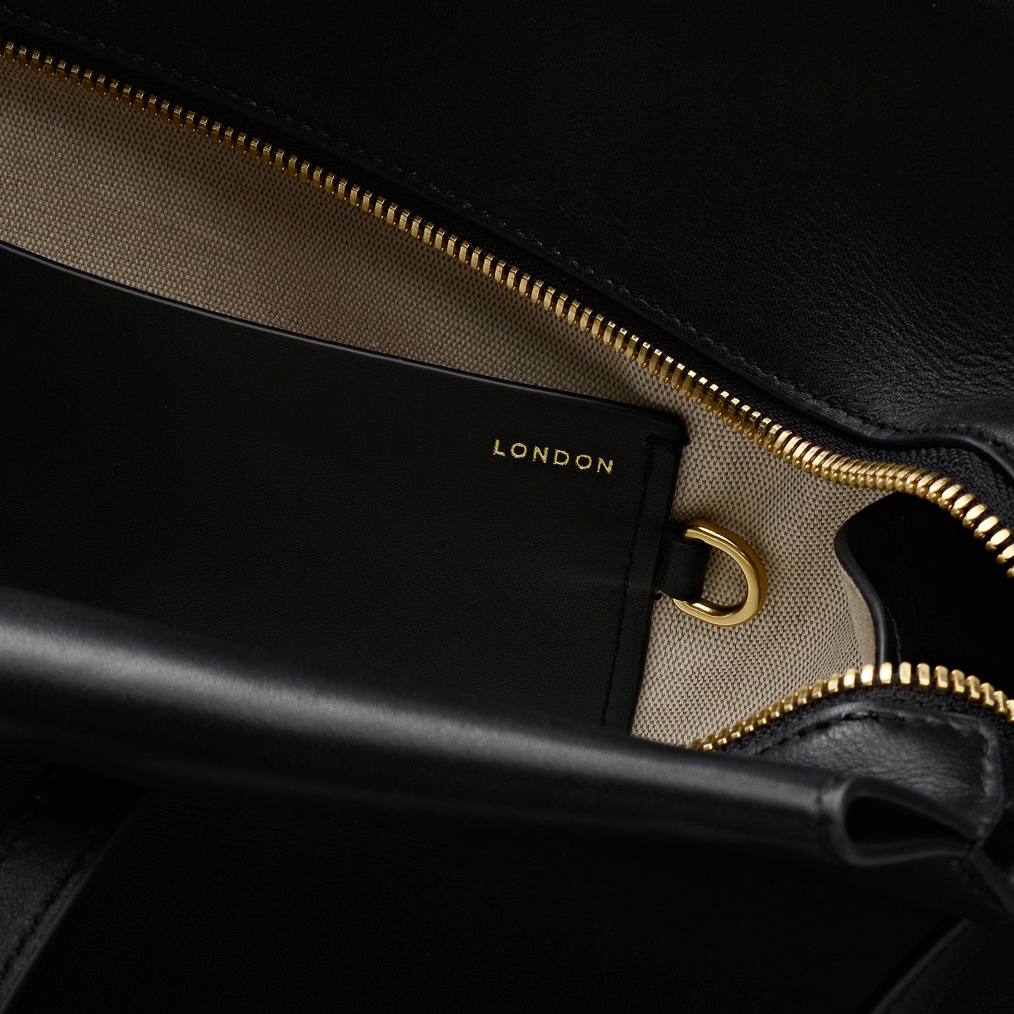 Radley The Christina Medium Ziptop Shoulder Bag, Alternate, color, Black