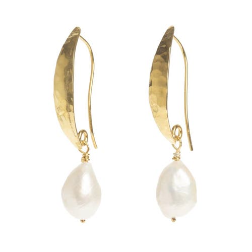 FREYA ROSE FREYA ROSE HAMMERED GOLD BAROQUE PEARL EARRINGS 
