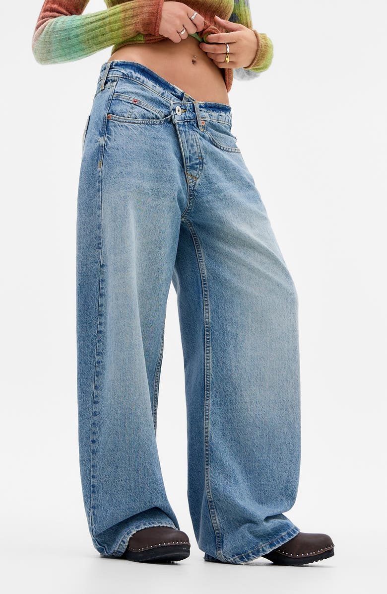 BDG Urban Outfitters Jaya Crossover Waist Baggy Wide Leg Jeans, Alternate, color, Light Vintage