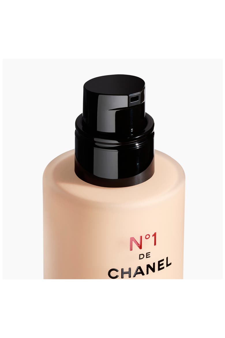 N°1 DE CHANEL REVITALIZING FOUNDATION Illuminates - Moisturizer - Protects, Alternate, color, BD01