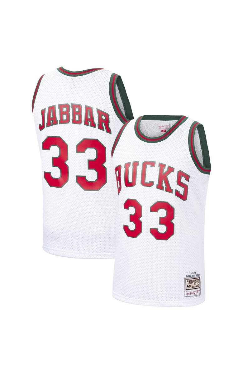 Mitchell & Ness Men's Mitchell & Ness Kareem Abdul-Jabbar White Milwaukee Bucks 1971/72 Hardwood Classics Swingman Jersey, Main, color, 