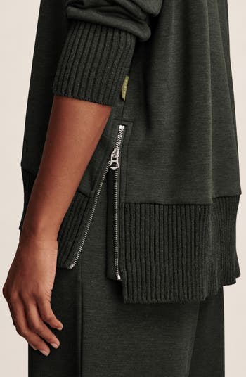 Barker Turtleneck Sweatshirt