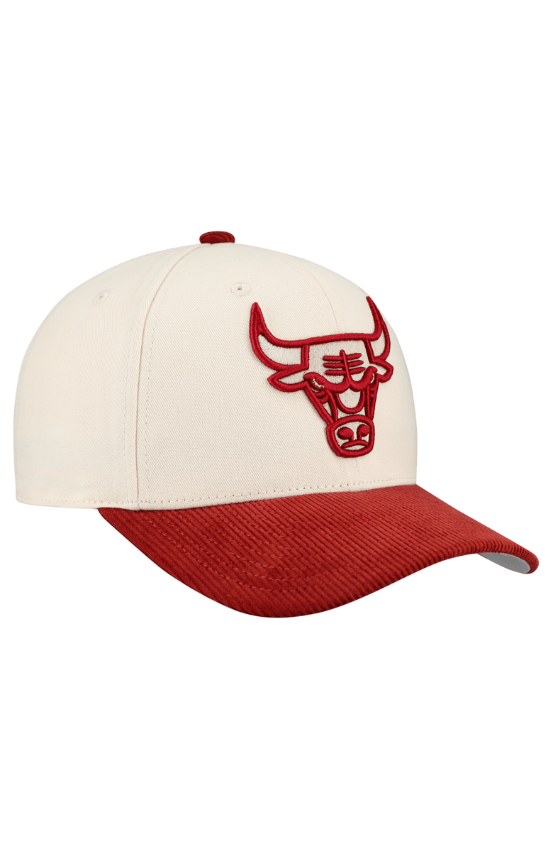 Mitchell & Ness Men's Mitchell & Ness Cream/Red Chicago Bulls Two-Tone Pro-Crown Adjustable Hat, Alternate, color, Cream