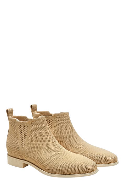 Ryan Slip-On Chelsea Boots