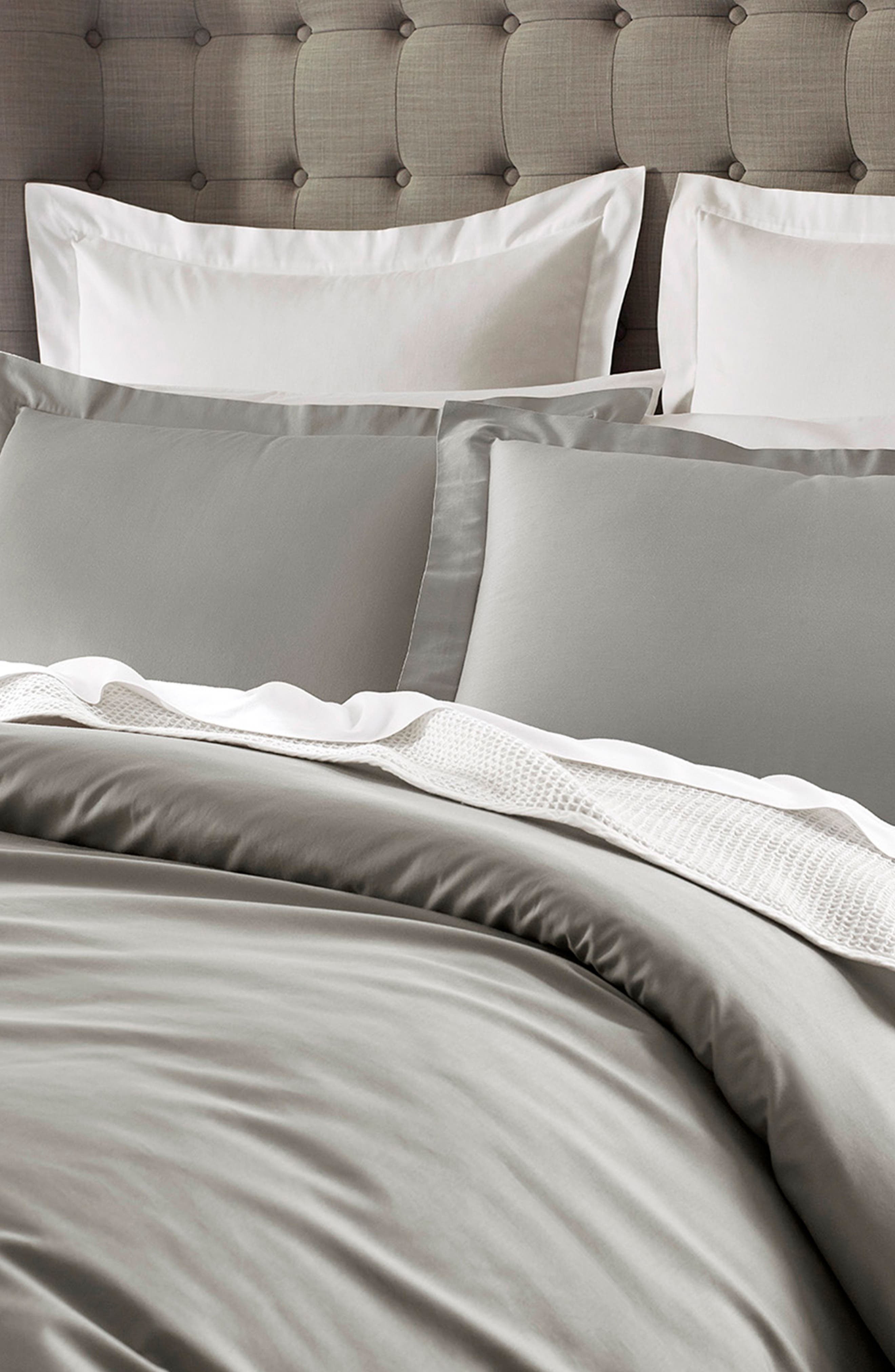 Boll & Branch Percale Hemmed Duvet Cover & Shams - Thumbnail 4
