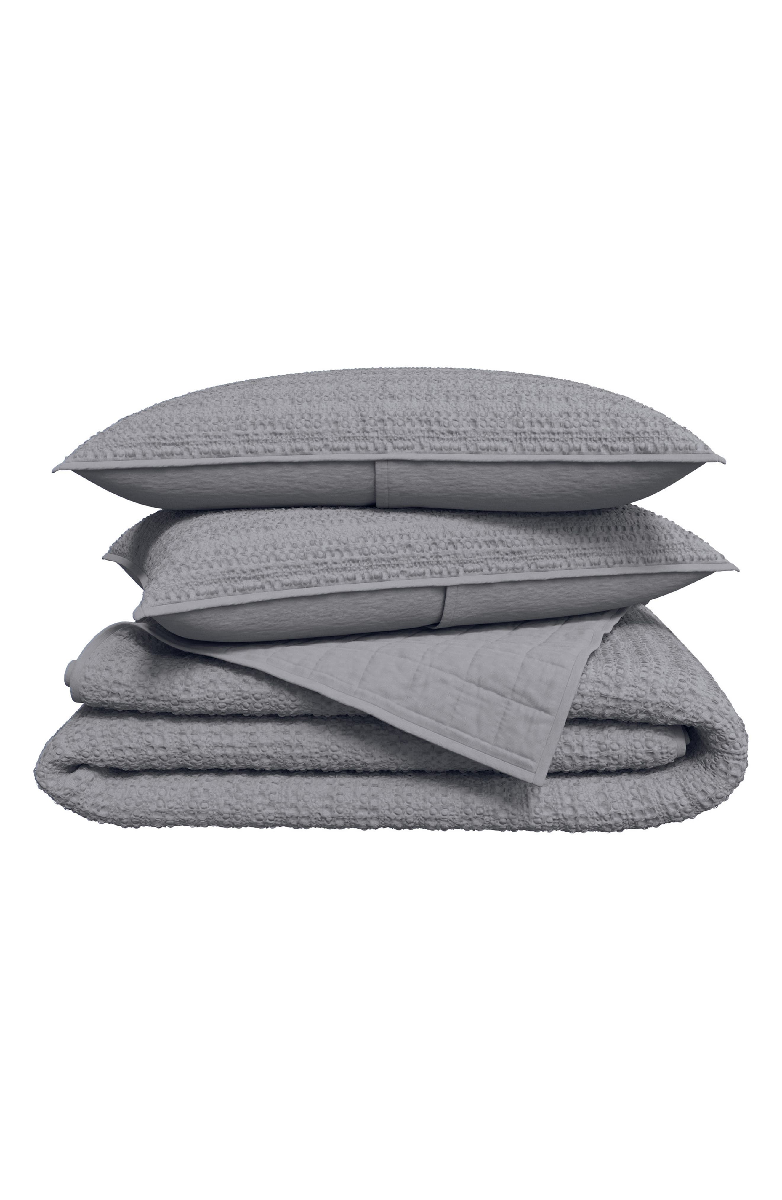 Woven & Weft Reversible Honeycomb Waffle Cotton Quilt & Sham Set