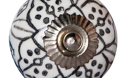 Kinetic 8-pack Knobs In Black White Silver