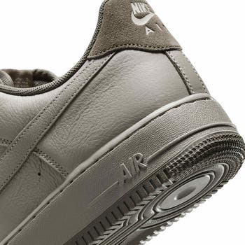 Air Force 1 '07 Basketball Sneaker