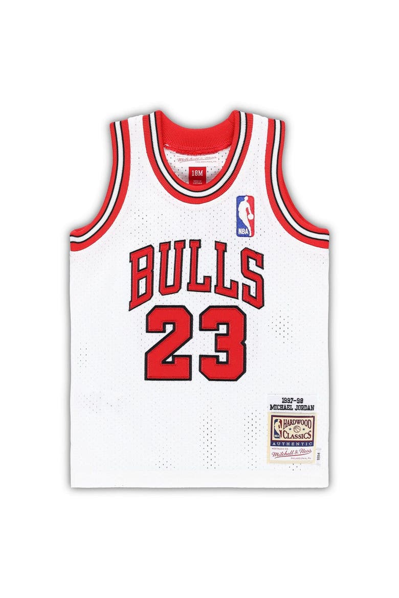 Infant Mitchell & Ness Michael Jordan White Chicago Bulls 1997/98 Hardwood Classics Authentic Jersey, Alternate, color, White
