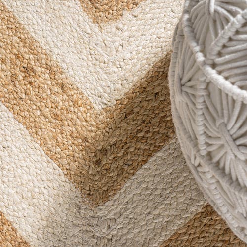 Jonathan Y Piper Two-tone Chevron Round Jute Round Area Rug In Cream/natural