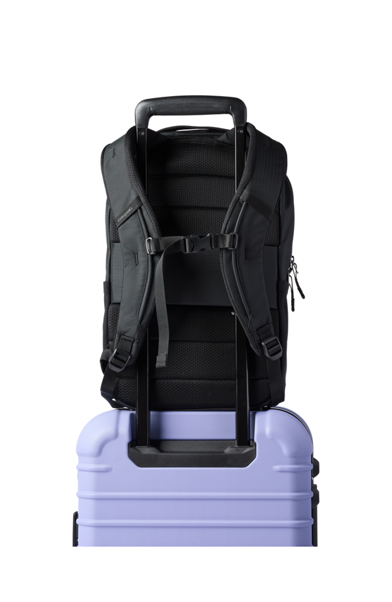 Cotopaxi Allpa 18L Daypack, Alternate, color, Cotopaxi Black