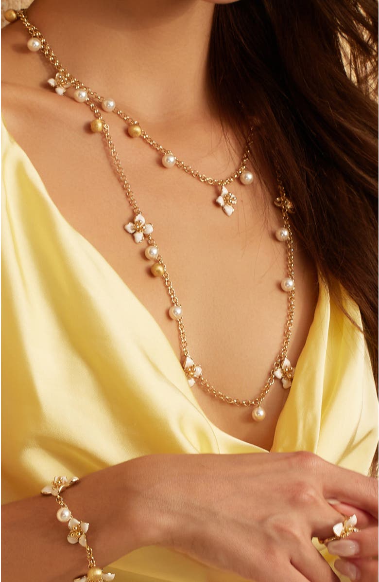 RETRO CHIC Iris Blossom Necklace, Alternate, color, White & Gold