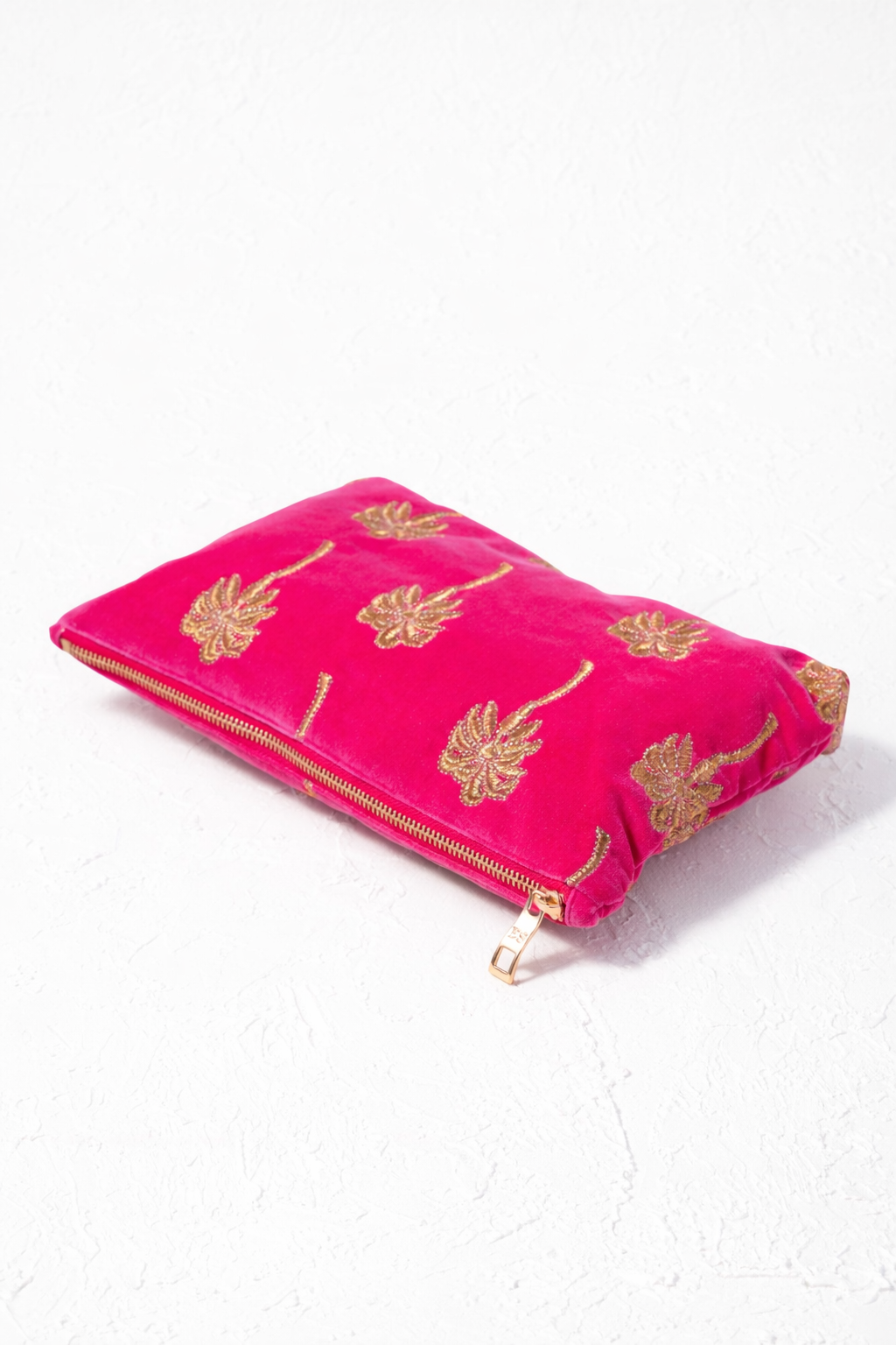 Elizabeth Scarlett Gold Palm Velvet Everyday Pouch, Alternate, color, Pink
