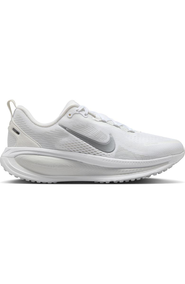 Nike Vomero 18 Running Shoe, Alternate, color, 104 White/M Silv