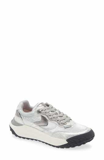 Club Act Sneaker