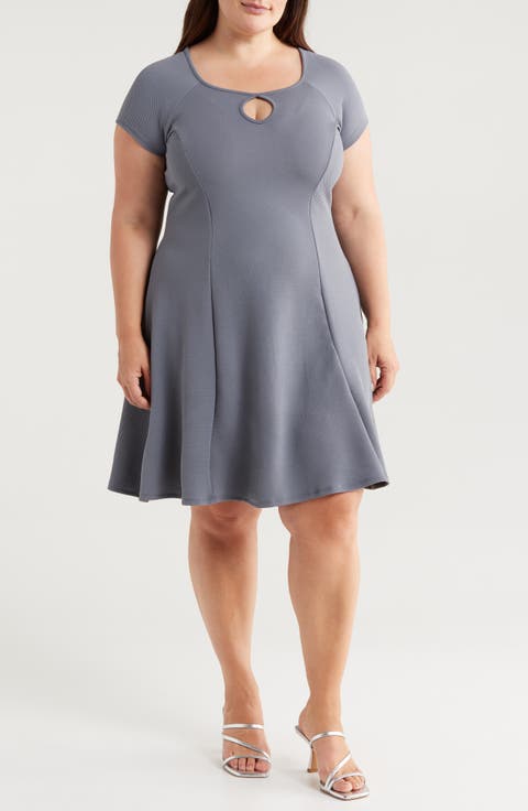 Keyhole Cutout Fit & Flare Dress (Plus)