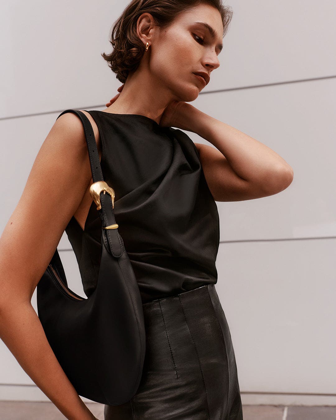 Cuyana Celestia Shoulder Bag, Alternate, color, Black