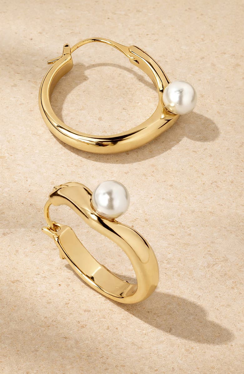 YOJ Twerti Pearl Hoop Earrings In Gold & Pearls, Alternate, color, Gold