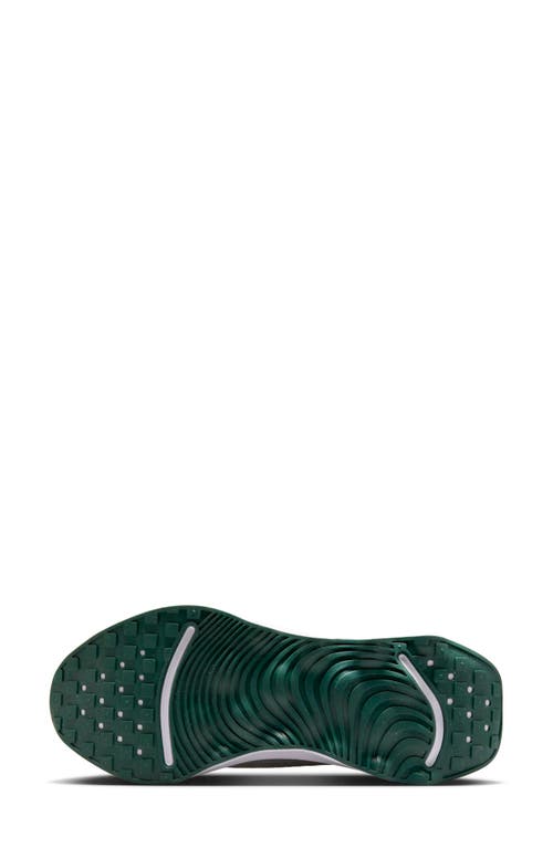 Nike Motiva Road Runner Walking Shoe
