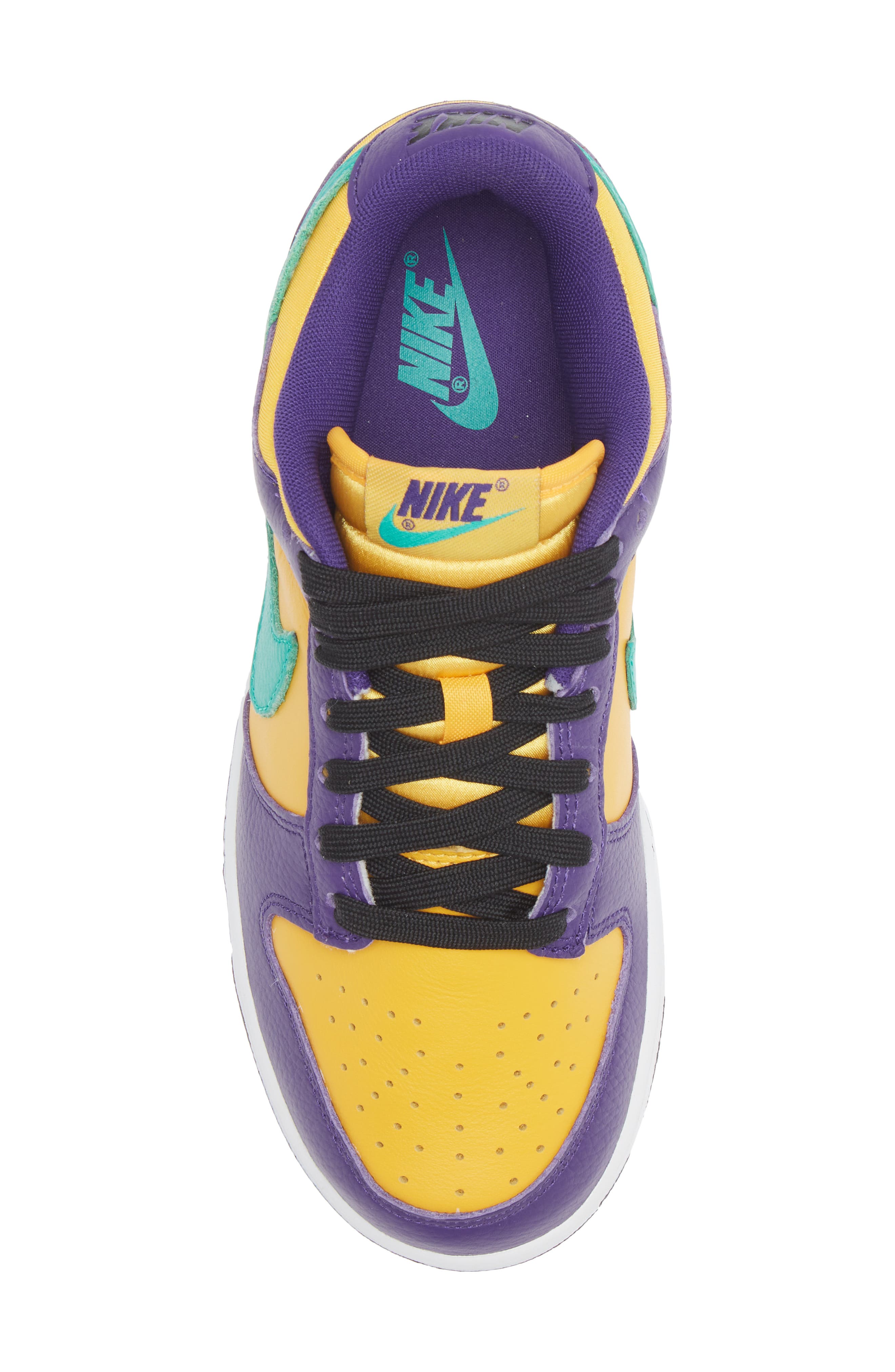 Nike Dunk Low LX 'Lisa Leslie' Basketball Sneaker, Alternate, color, 