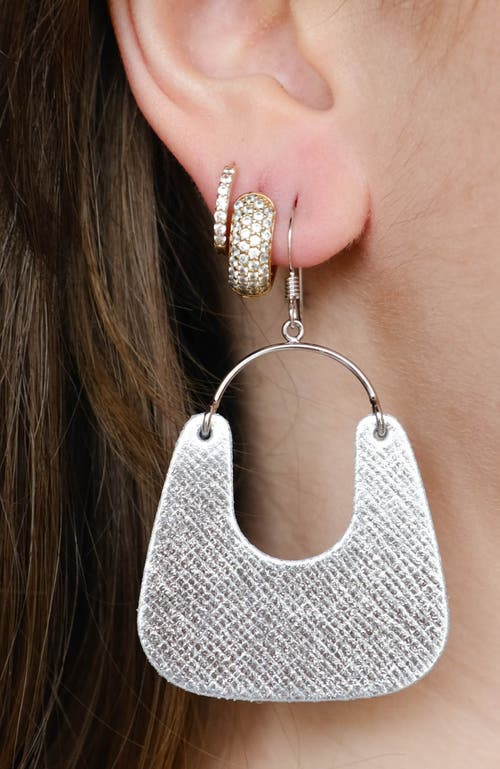 Nickel & Suede Soft Pearl Noras Earrings In Black