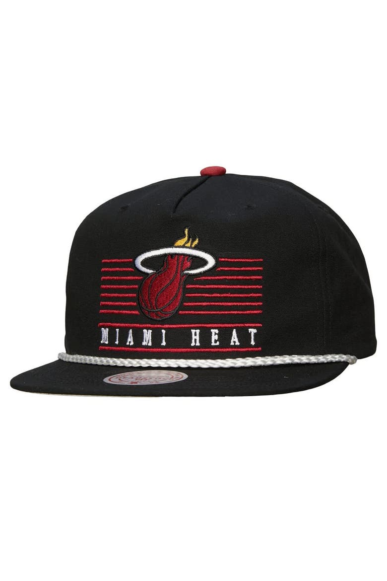 Men's Mitchell & Ness Black Miami Heat Ascend Deadstock Snapback Hat, Main, color, Black