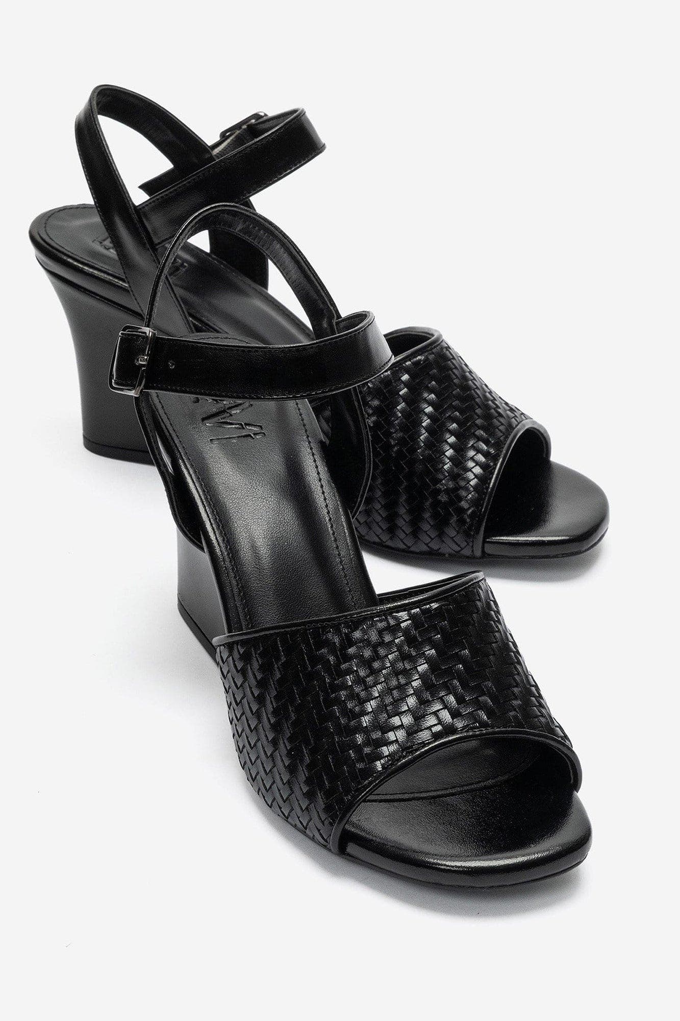 Sylvar Slingback Wedge Sandal, Main, color, Black