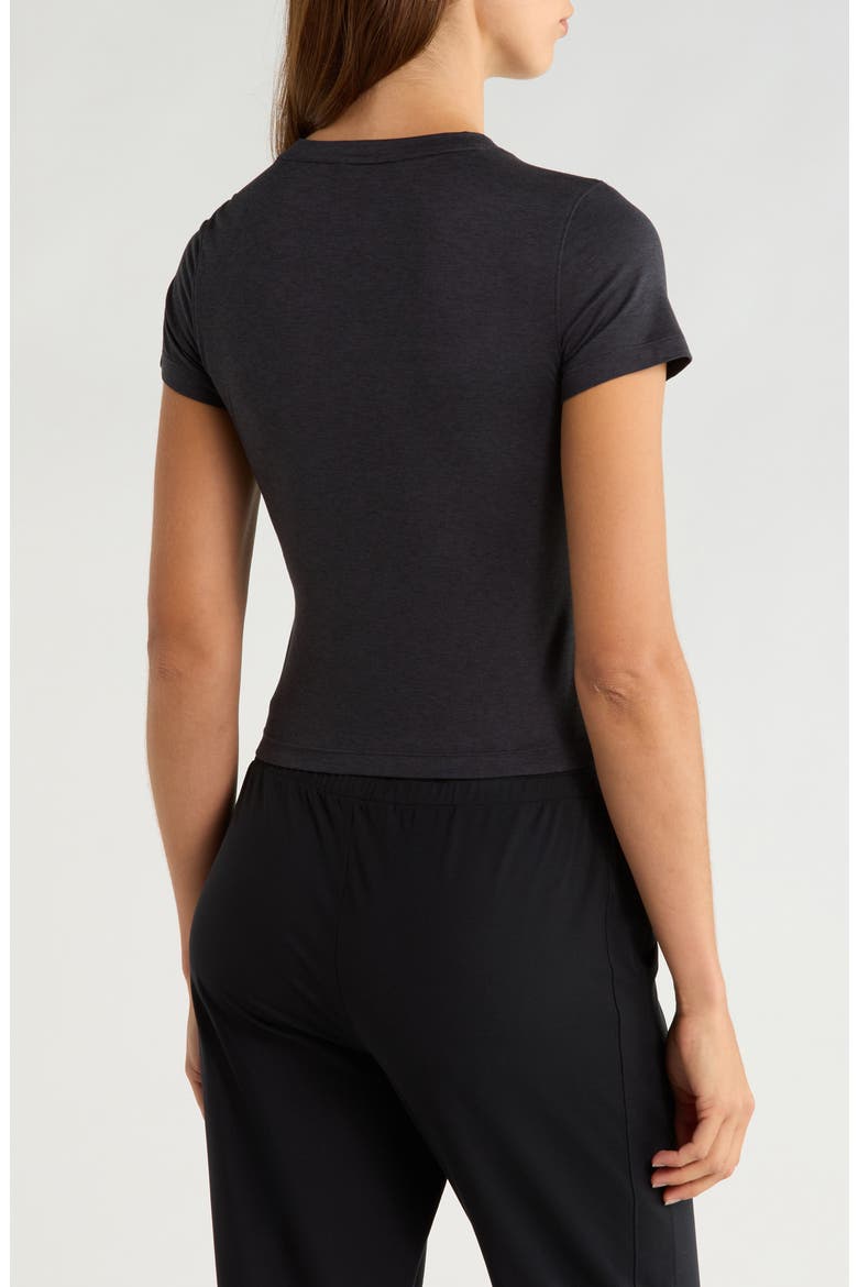Skyloft Light Performance T-Shirt, Alternate, color, HEATHER BLACK