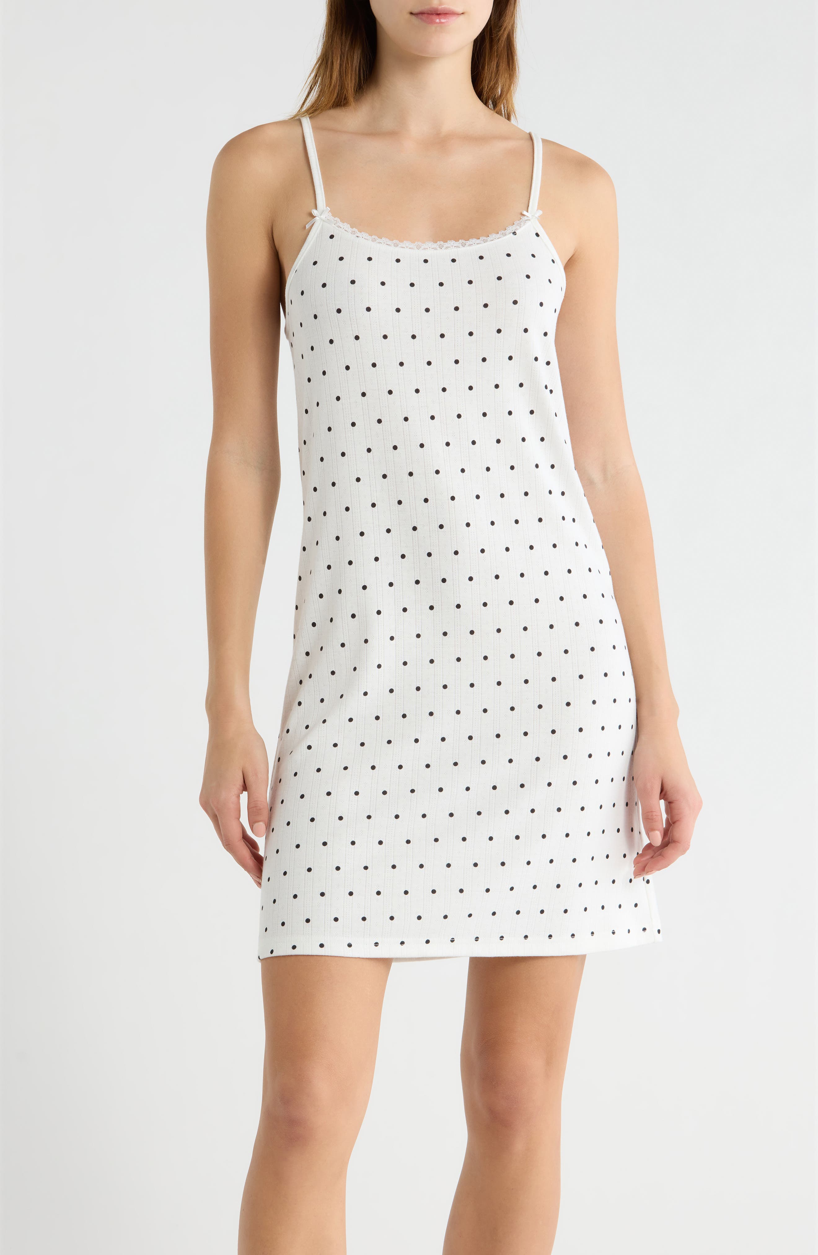 selected WHITE/ BLACK DOT