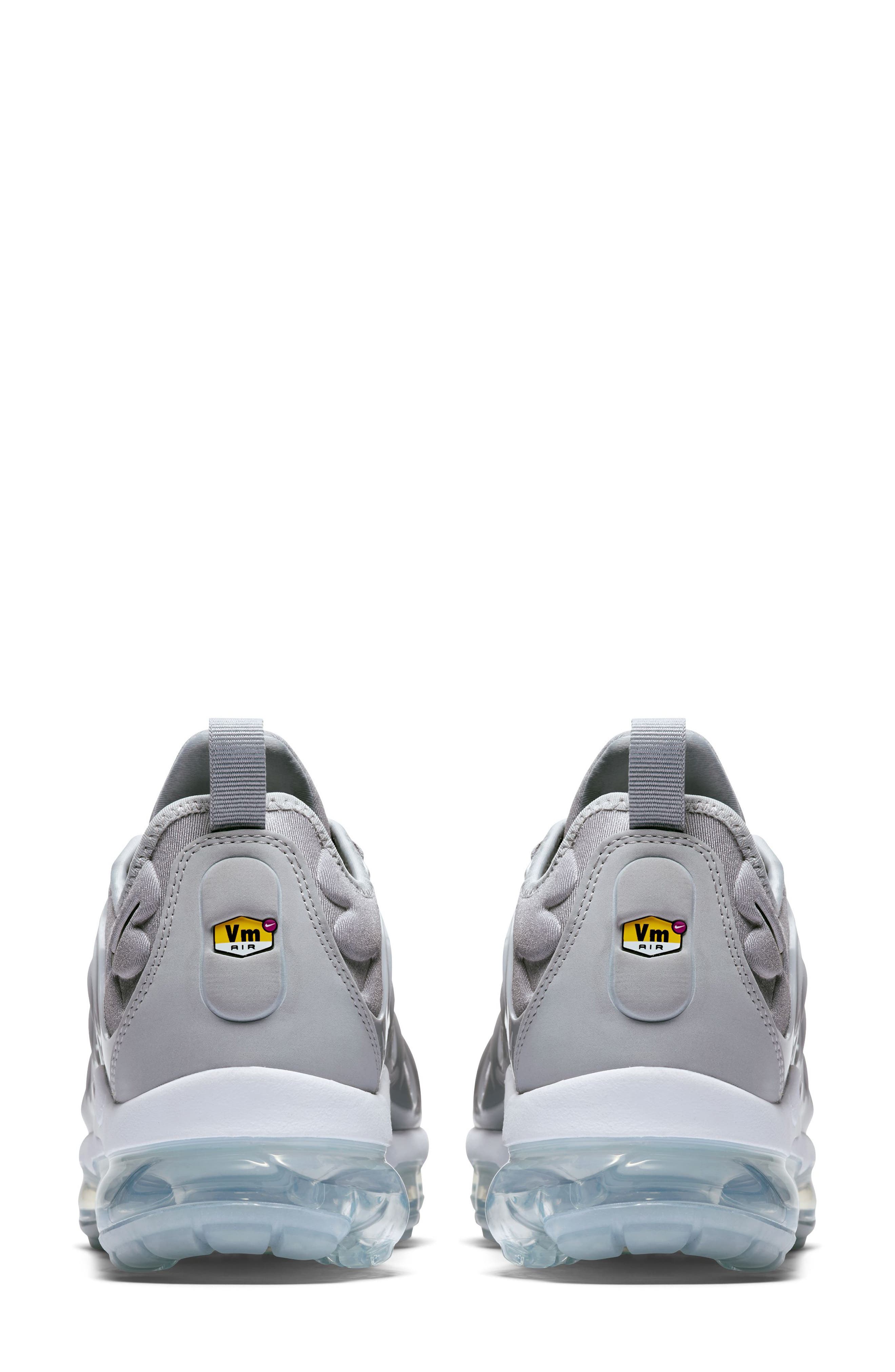 Nike Air VaporMax Plus Sneaker, Alternate, color, 
