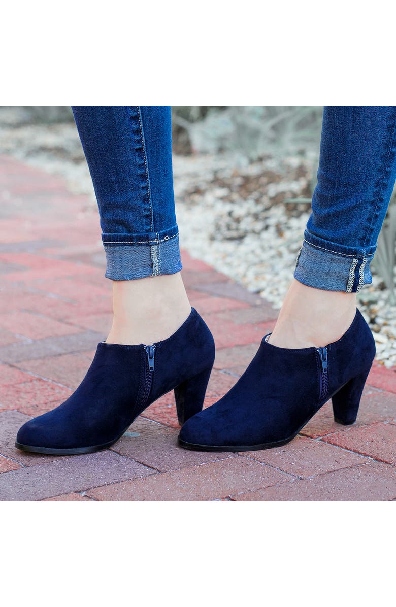 Journee Collection Sanzi Heeled Ankle Bootie, Alternate, color, Black