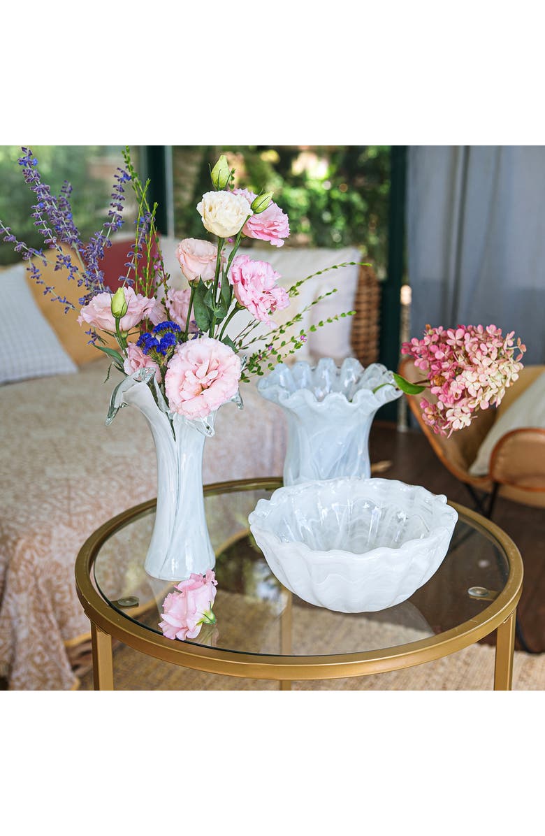 VIETRI Onda White Glass Small Tulip Vase, Alternate, color, White