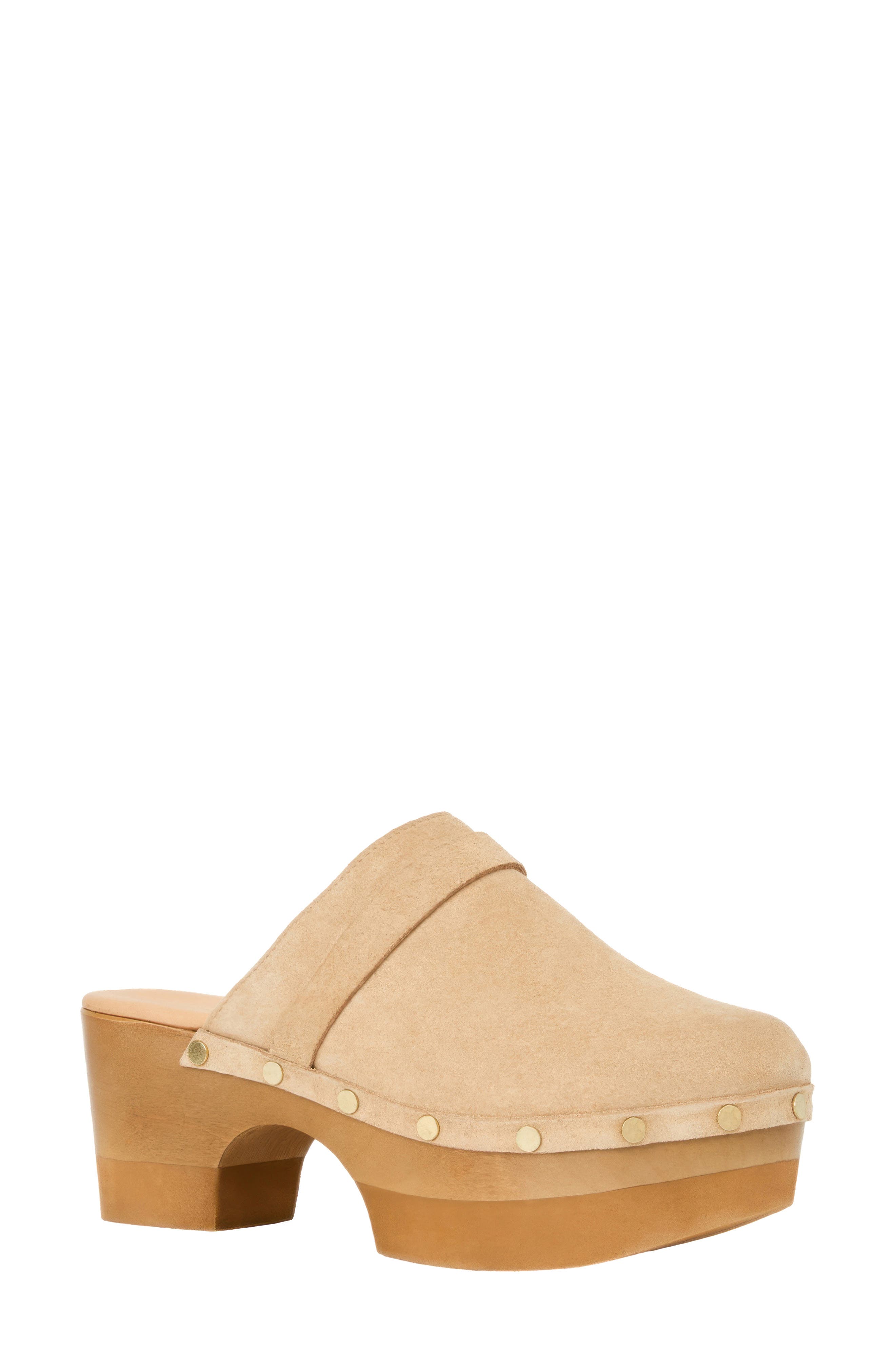 SAND SUEDE