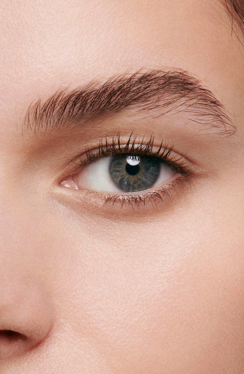 SUBLIMAGE LE CORRECTEUR YEUX Radiance-Generating Concealing Eye Care