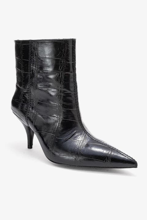 Brivelle Pointed Toe Boot
