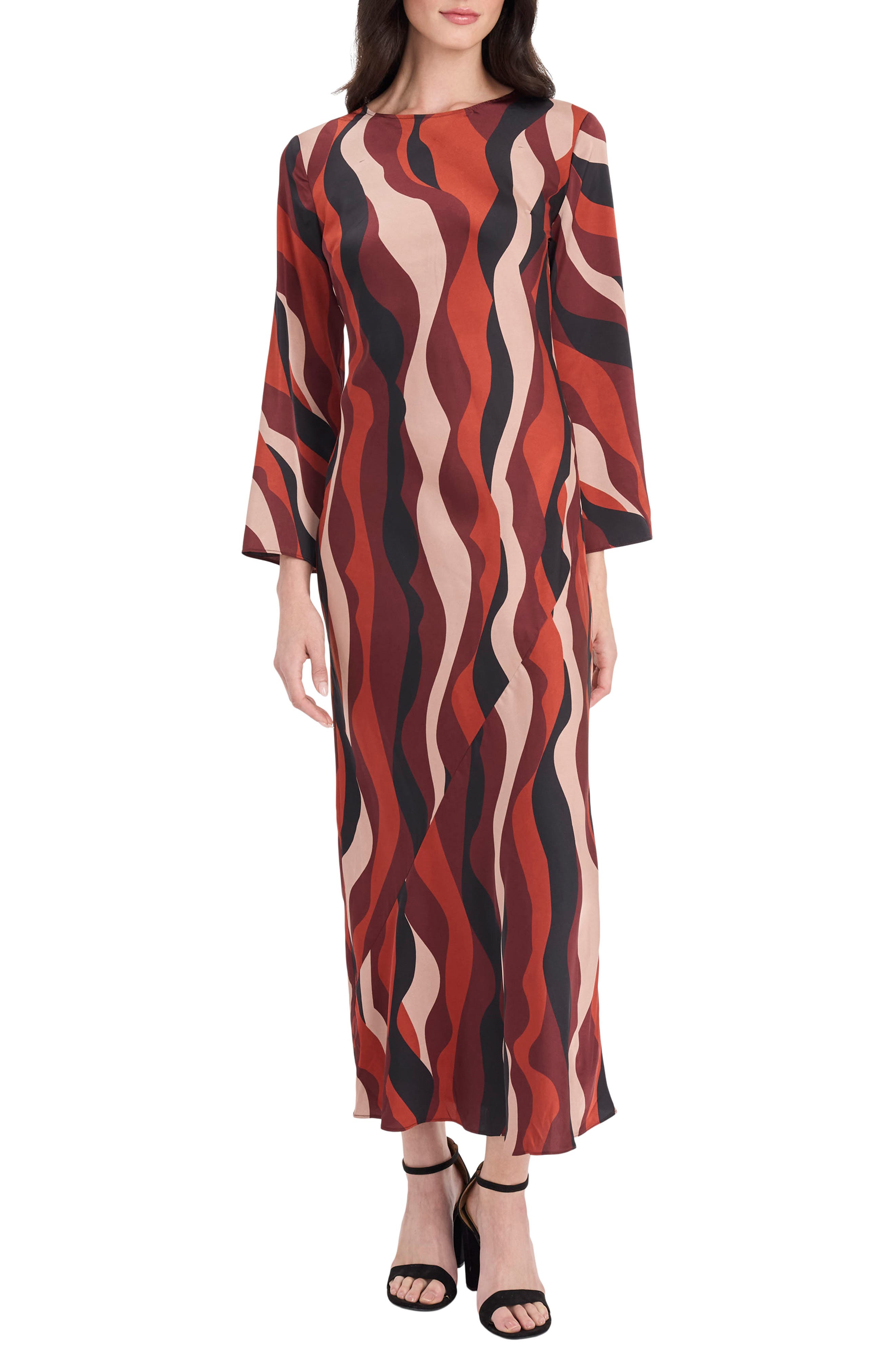 DONNA MORGAN FOR MAGGY Long Sleeve Maxi Dress