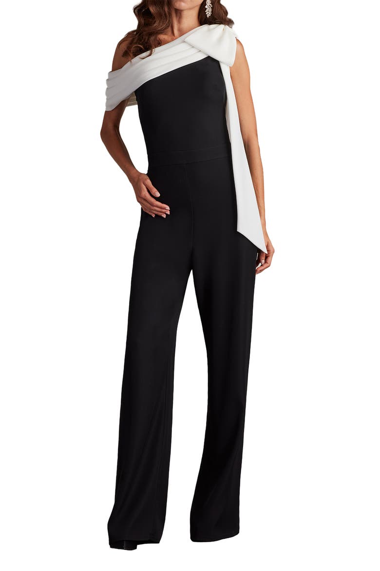 Bow One-Shoulder Crepe Jumpsuit, Main, color, BLACK/ WHITE