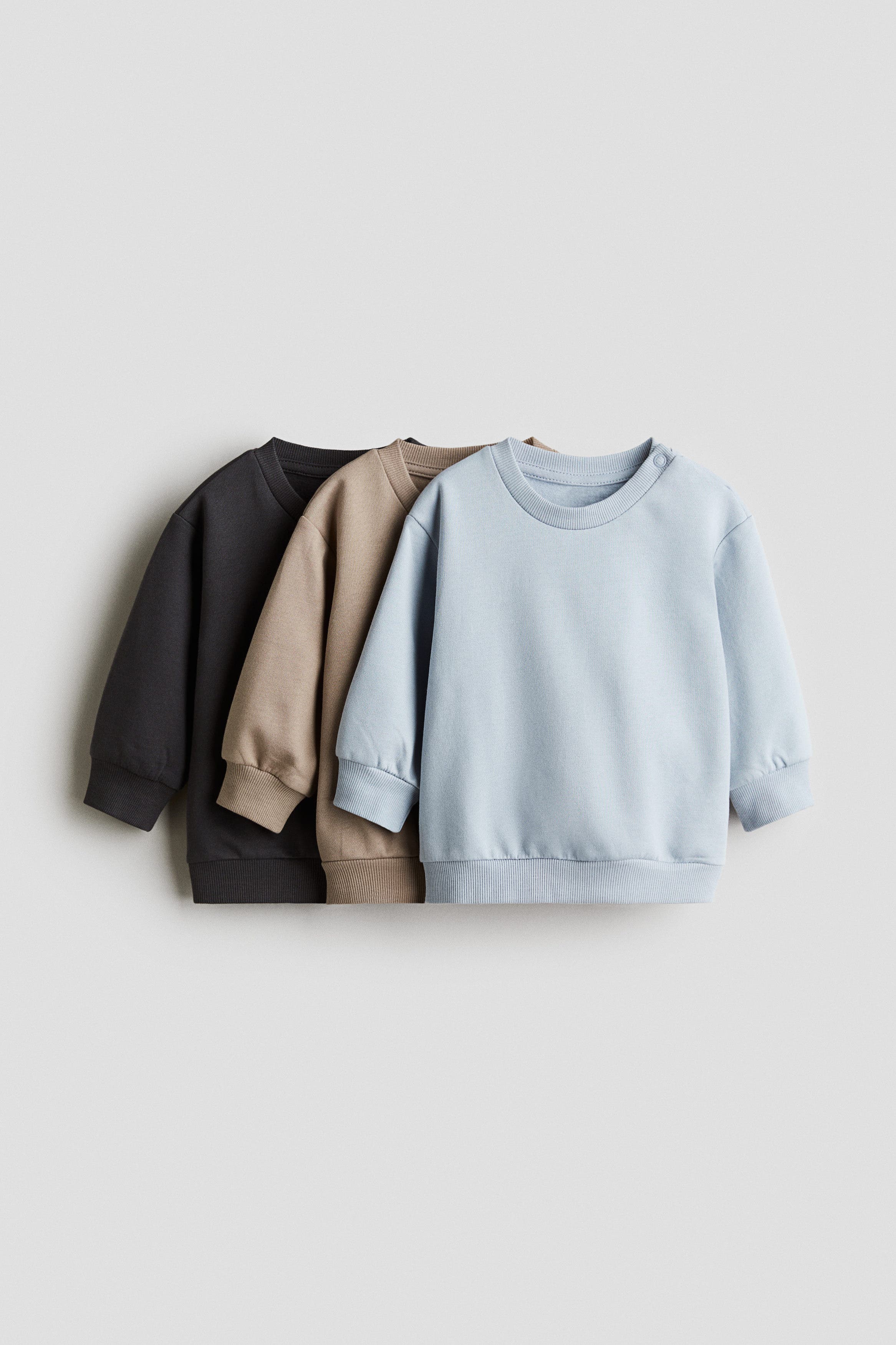Light blue/dark gray