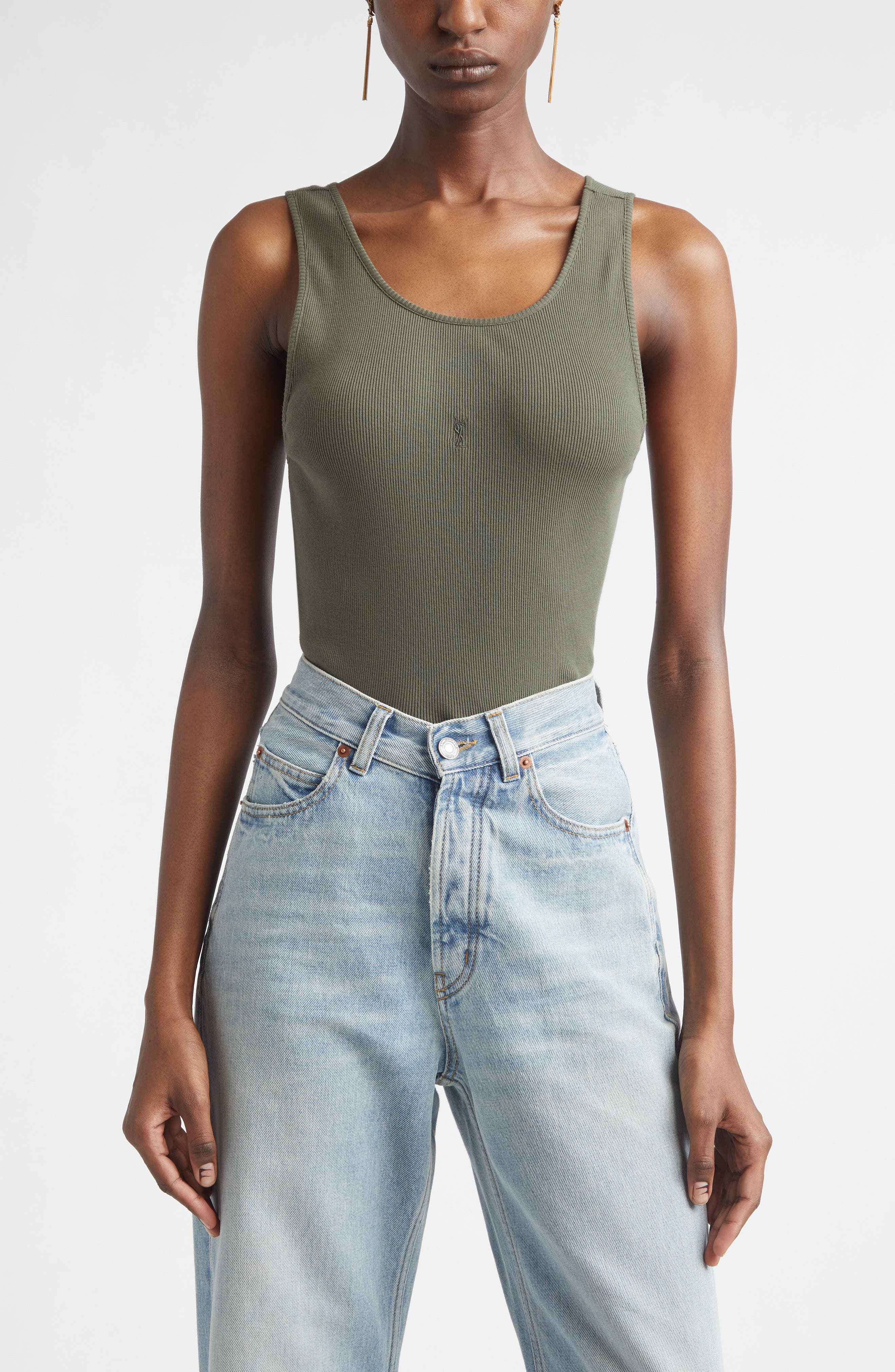 selected KAKI FONCE