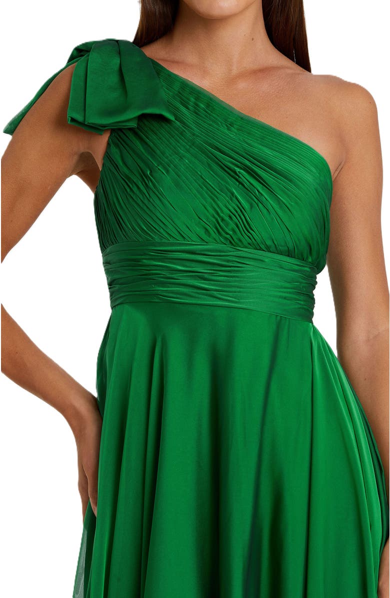Mac Duggal Pleated One Shoulder Chiffon Gown, Alternate, color, Emerald