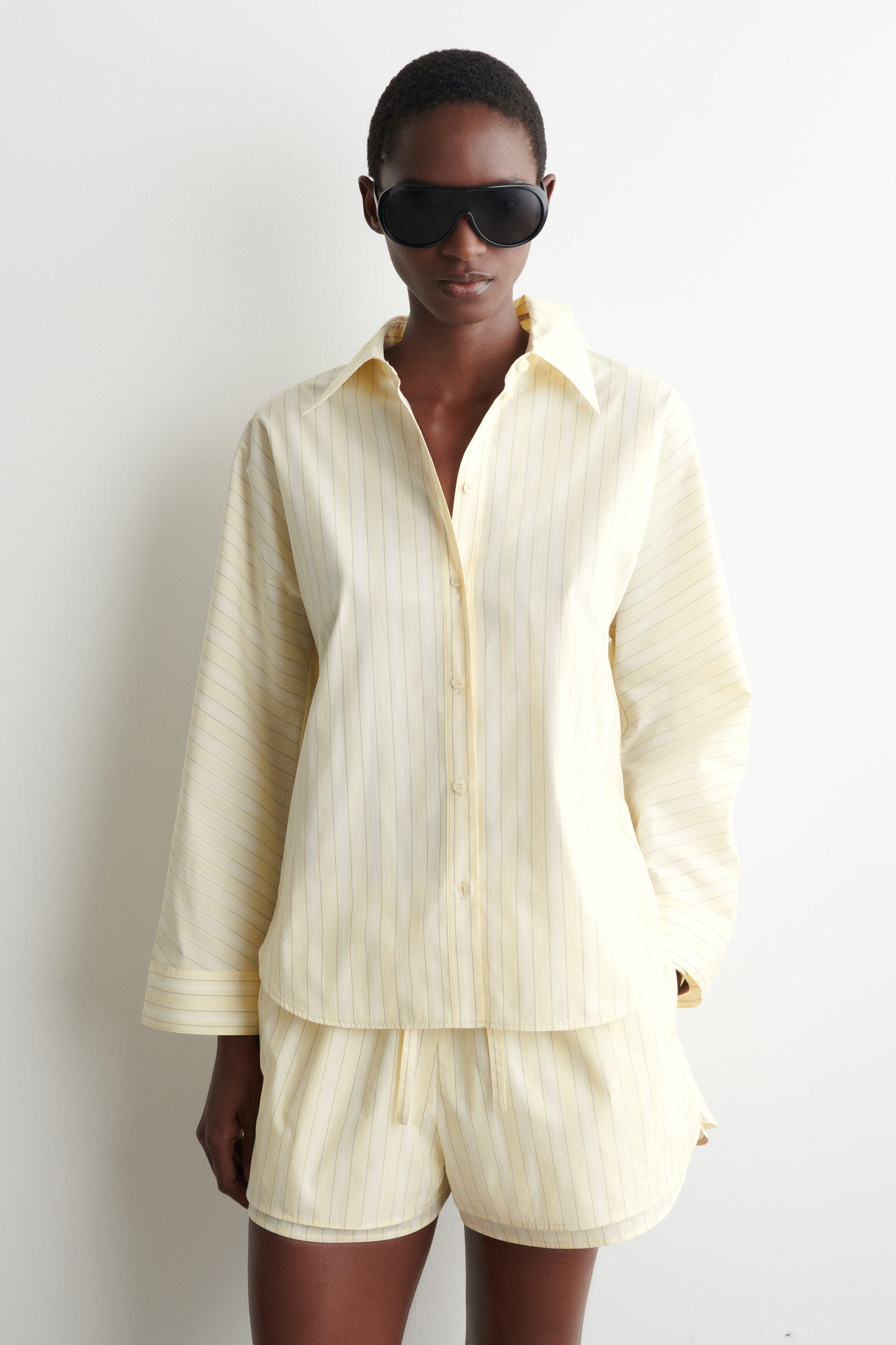 selected YELLOW / STRIPED