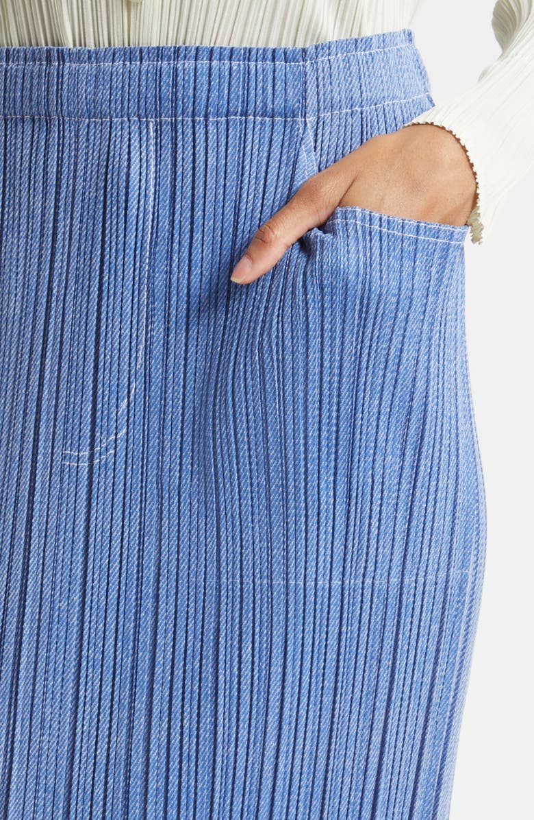 Issey Miyake Trompe l'Oeil Pleated Midi Skirt, Alternate, color, Blue