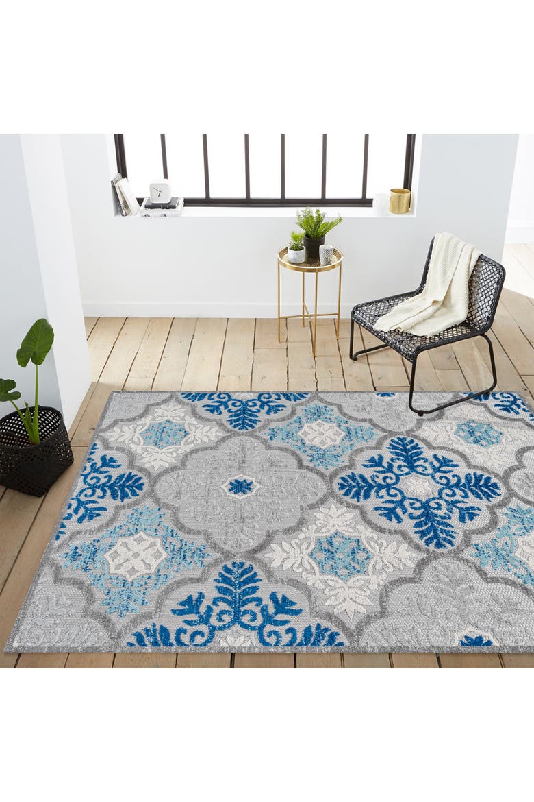 Cassis Ornate Ogee Trellis Indoor/Outdoor Area Rug, Alternate, color, Light Gray/Blue