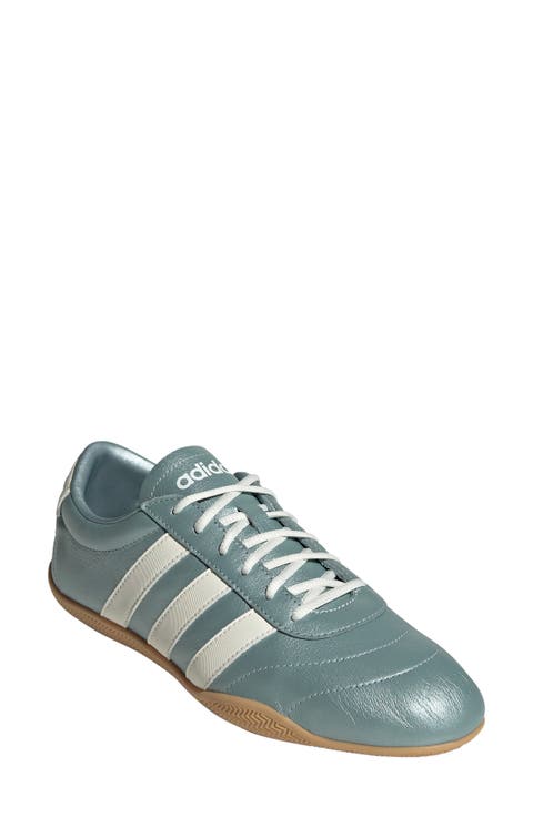 Grey Athletic Shoes & Sneakers for Women | Nordstrom Rack