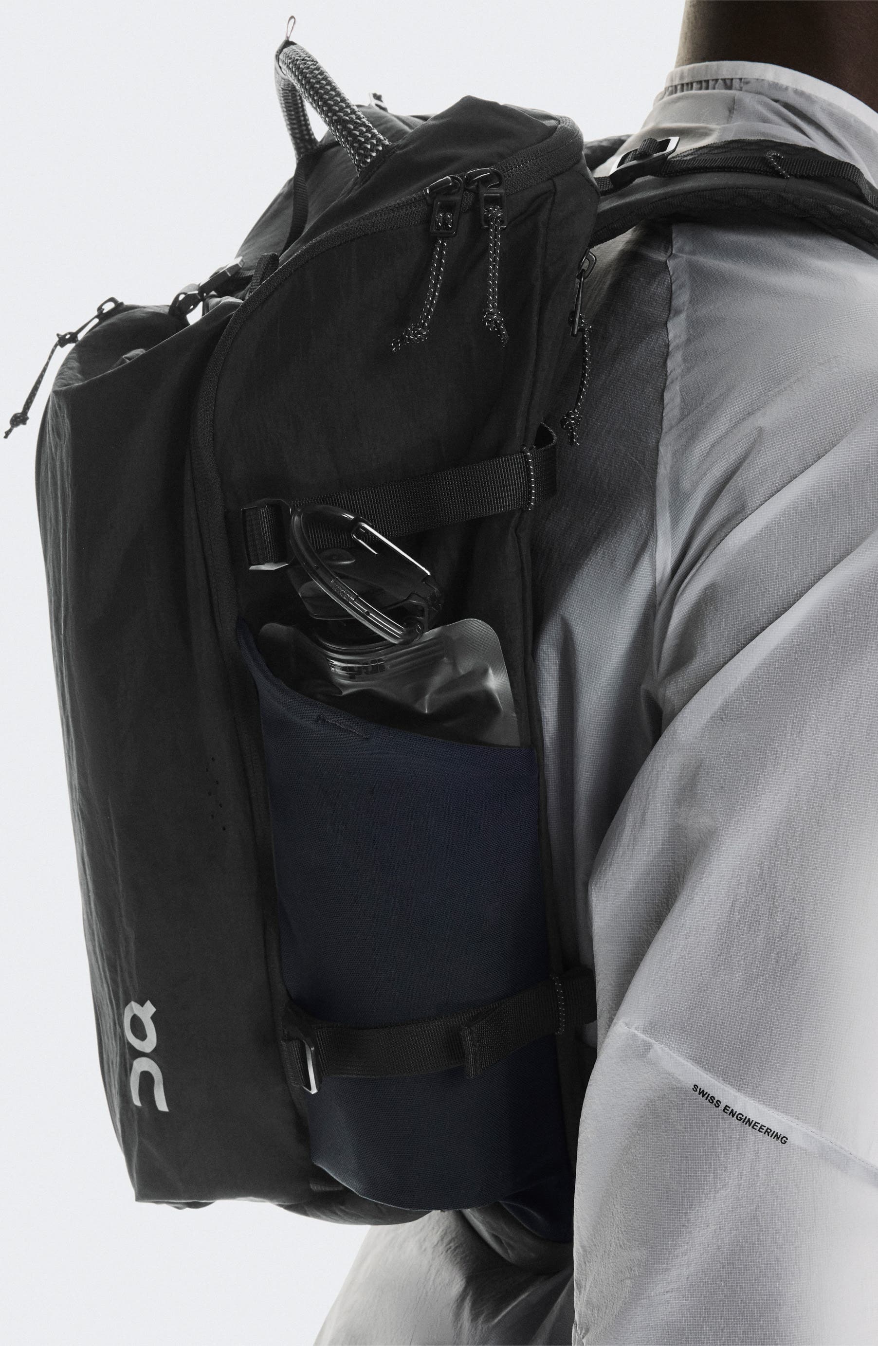 On 30-Liter Speed Pack, Alternate, color, Magnet/ Black