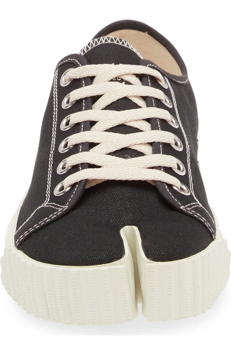 Maison Margiela Tabi Low Top Sneaker, Alternate, color, Black