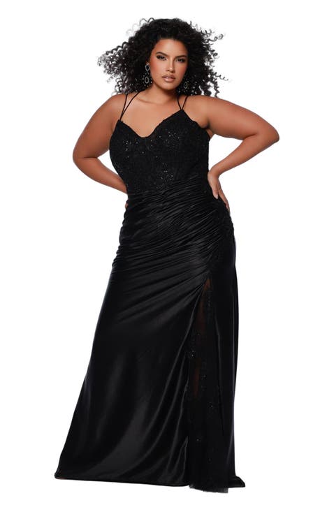 V-Neckline Slim Fitted Plus Size Formal Gown