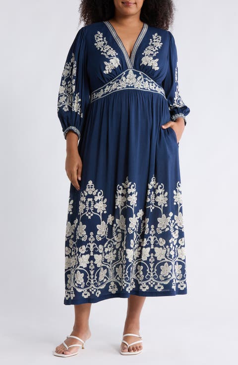 V-Neck Maxi Dress (Plus)